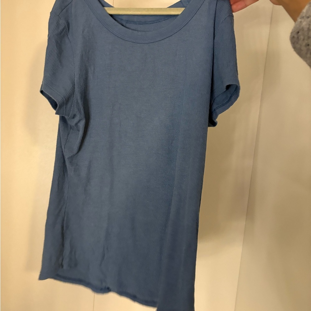 American Eagle Outfitters Blue Short Sleeve Tee